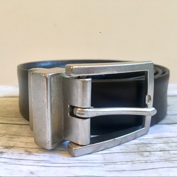 🔥3/$10 or 5/$15 SALE🔥 Men’s Belt Dark Brown Size 30 Silver Buckle - Picture 3 of 15